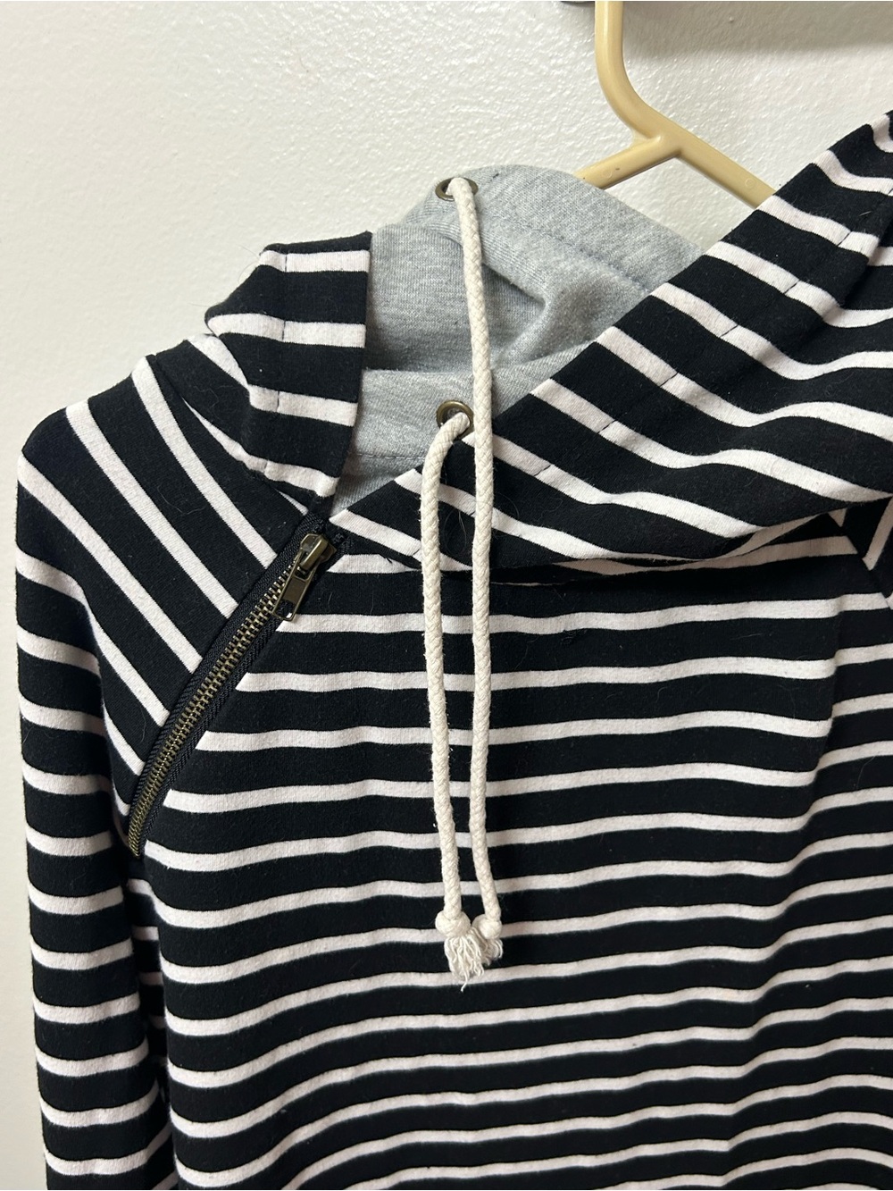 Striped Black & White Hoodie with Drawstring & Layered Hood - Picture 2 of 4